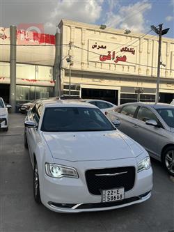 کرایسلەر 300